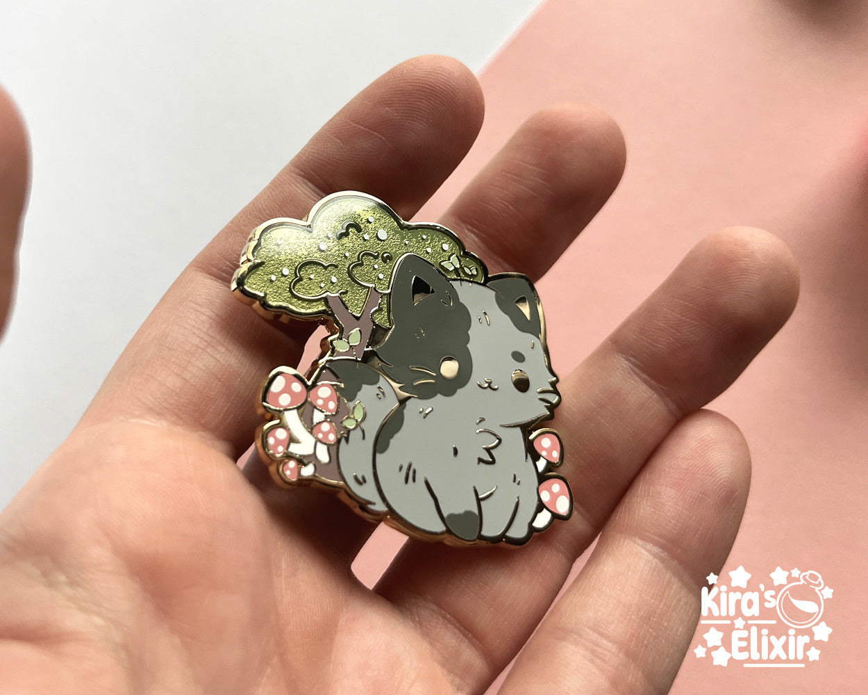 Marsh Kitty - hard enamel pin