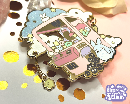 Claw Machine - hard enamel pin