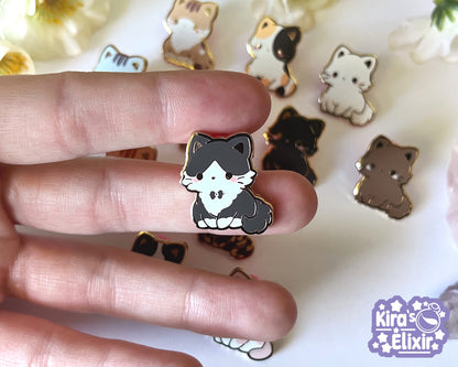 Mini Kitties - hard enamel pin